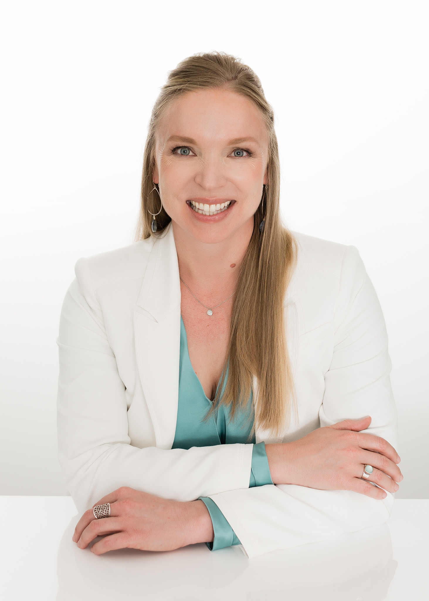 WEBSIZED Gina Branding Portraits by Heather Mills Photography 2022-9